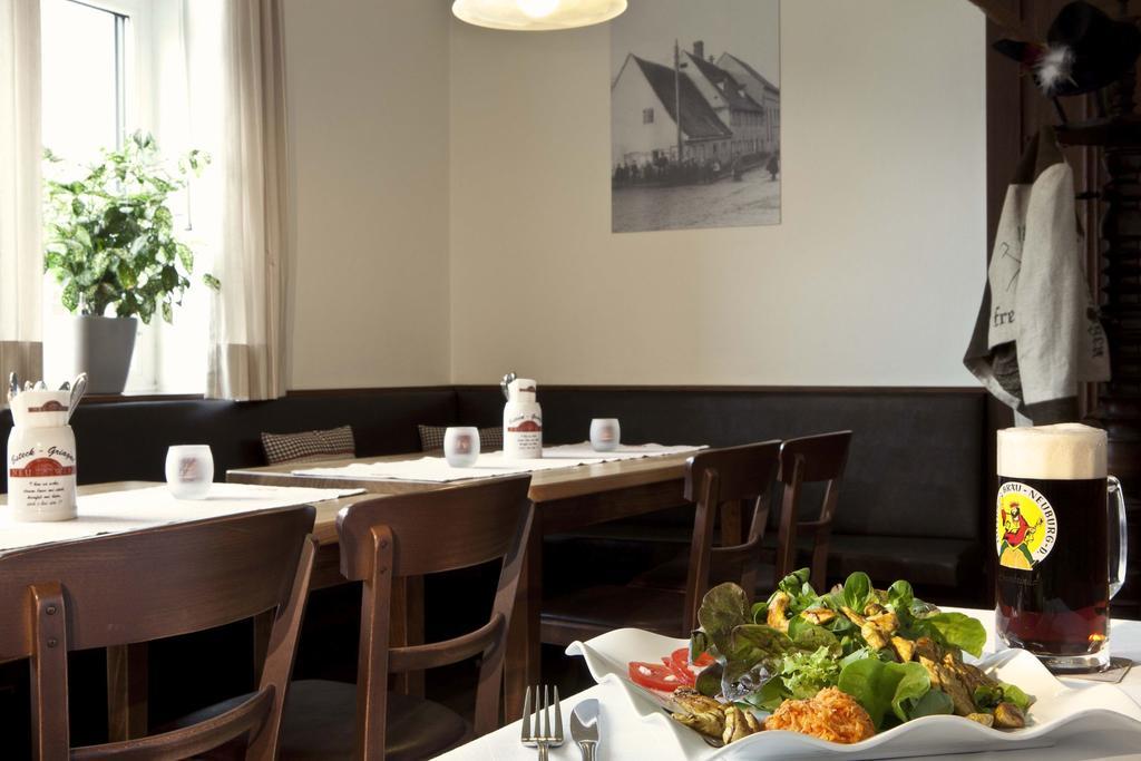 Hotel & Brauerei-Gasthof Neuwirt نوبورغ آن دي دوناو المظهر الخارجي الصورة