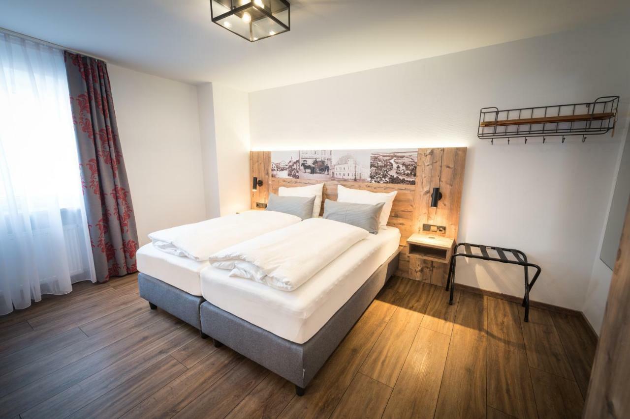 Hotel & Brauerei-Gasthof Neuwirt نوبورغ آن دي دوناو المظهر الخارجي الصورة